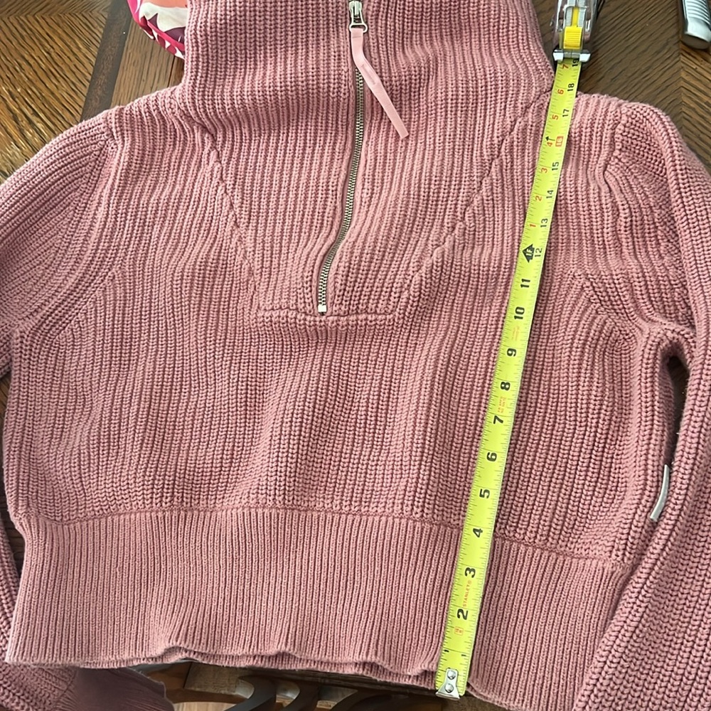 Like new dusty rose Varley Menton half zip - Picture 7 of 7